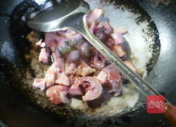 青椒香干炒腊鸡腿的做法图解6