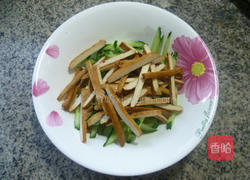 青瓜拌香干的做法图解5