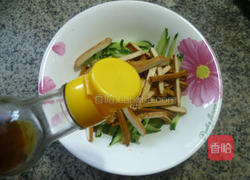 青瓜拌香干的做法图解10