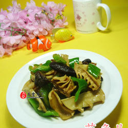 青椒香菇炒笋干的做法[图]