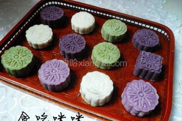 三色冰皮月饼