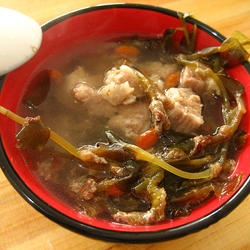 金线莲猪肉汤的做法[图]