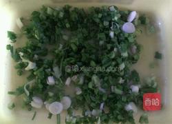 香煎藕丁鲮鱼肉饼的做法图解3