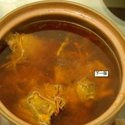 兔子肉煲虫草花的做法[图]