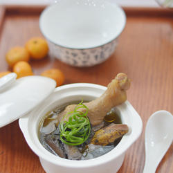 草根炖鸭汤的做法[图]