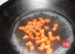 黄瓜拌杏仁的做法图解2