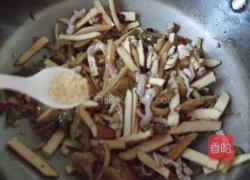 榨菜豆干炒肉丝的做法图解9
