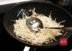 冬菇芹菜土豆丝的做法图解6