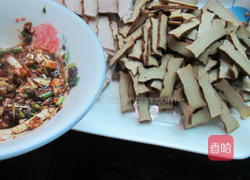 蒜香卤肉卤香干的做法图解6