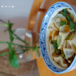 红油酸汤饺子的做法[图]
