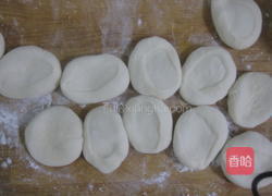 烫面牛肉馅饼的做法图解4