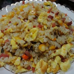 营养蛋炒饭的做法[图]