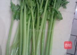香干炒西芹的做法图解1