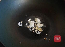 银耳鸡蛋汤的做法图解2