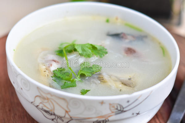 萝卜丝鱼头汤