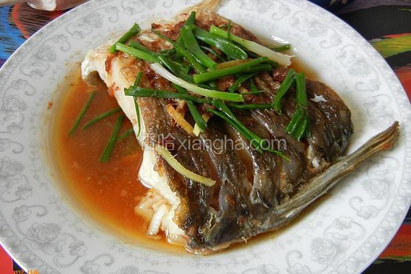 麻虾酱蒸草鱼