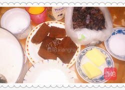 蓝莓酒提子干面包的做法图解1