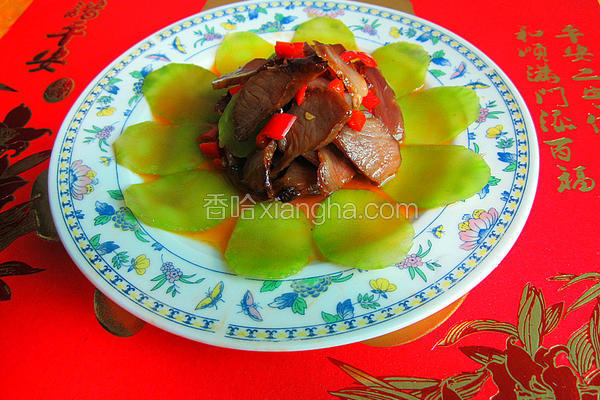 莴笋蒜片叉烧肉