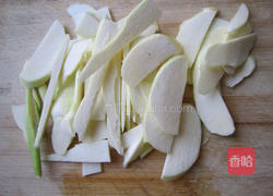 茭白肉片的做法图解2