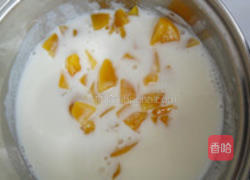 黄桃酸奶冻的做法图解6