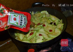 糖醋西葫芦的做法图解4