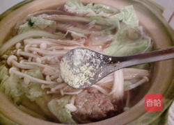 砂锅丸子汤的做法图解14