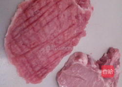 煎蒜香猪排的做法图解2