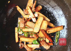 五花肉炒香干的做法图解8