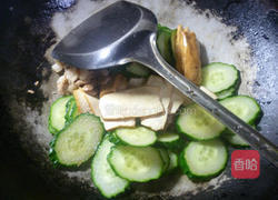 香干五花肉炒青瓜的做法图解9
