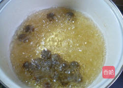 鹌鹑蛋桂圆汤的做法图解4