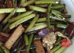 蒜苔炒香干的做法图解6