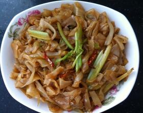 西芹炒米粉[图]