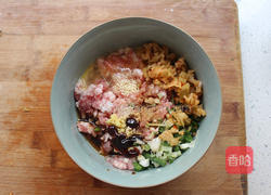 榨菜鲜肉月饼的做法图解8