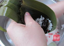 红豆蜜枣粽的做法图解4