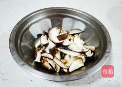 干煸牛肉条的做法图解1