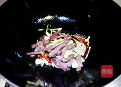 干煸牛肉条的做法图解12