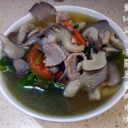冻菌豆苗肉片汤的做法[图]