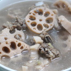 莲藕排骨汤的做法[图]