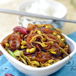 豆芽炖粉条的做法[图]