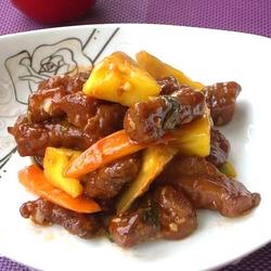 菠萝咕噜肉的做法[图]