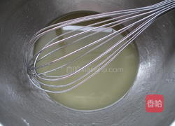 芝麻戚风蛋糕的做法图解2