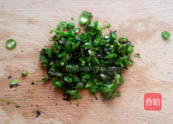 雷椒松花皮蛋的做法图解4