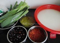 双豆蜜枣粽的做法图解1
