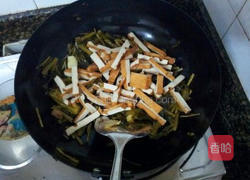 酸菜香干的做法图解5