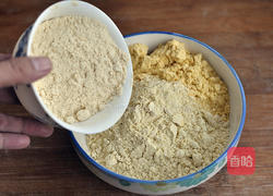 玉米饼子就小咸鱼的做法图解1