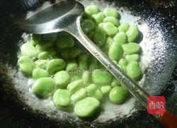 榨菜炒蚕豆的做法图解7