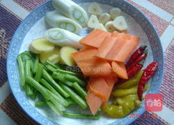 鸡肉烧芋头的做法图解4