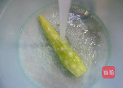 香干里脊肉炒莴笋的做法图解2