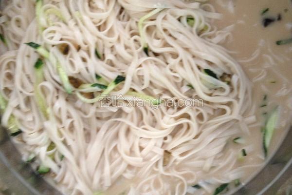 芝麻酱凉面条