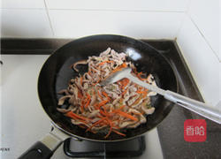 榨菜炒肉丝的做法图解8